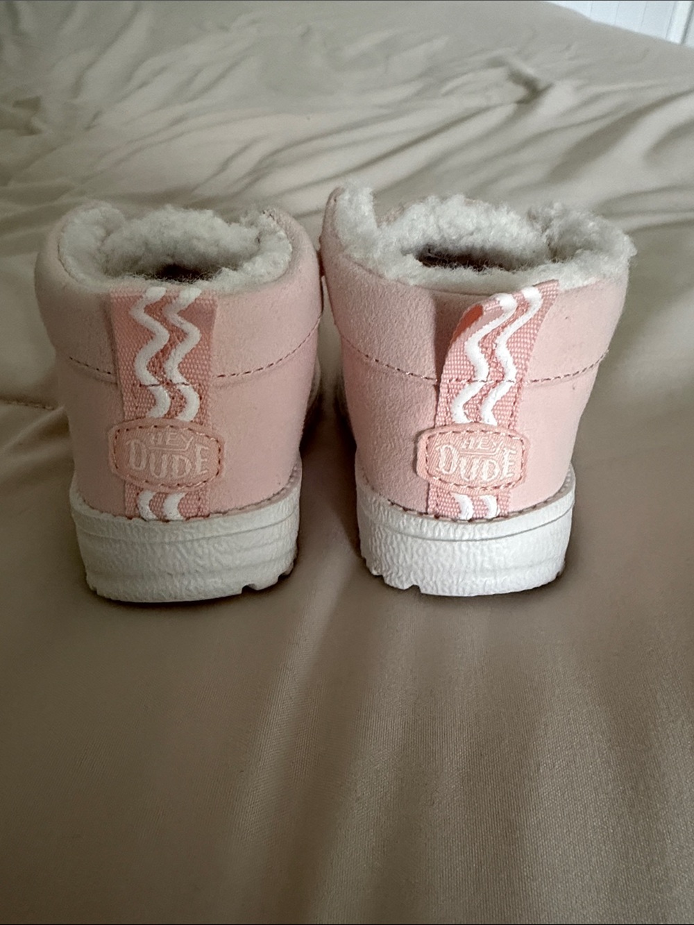HeyDude LILDUDE Cozy Light Pink Bootie - Picture 3 of 8
